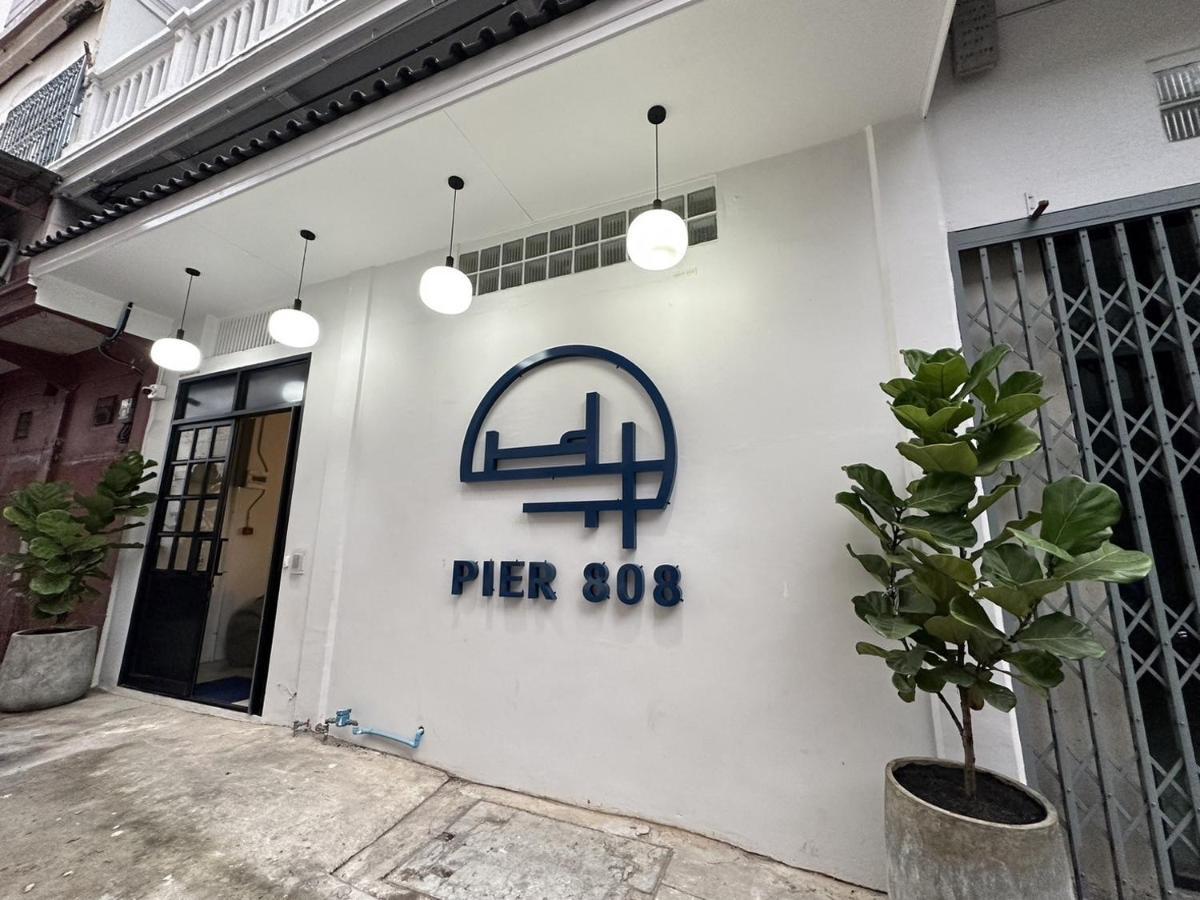 Pier 808 Hostel Bangkok Exterior photo